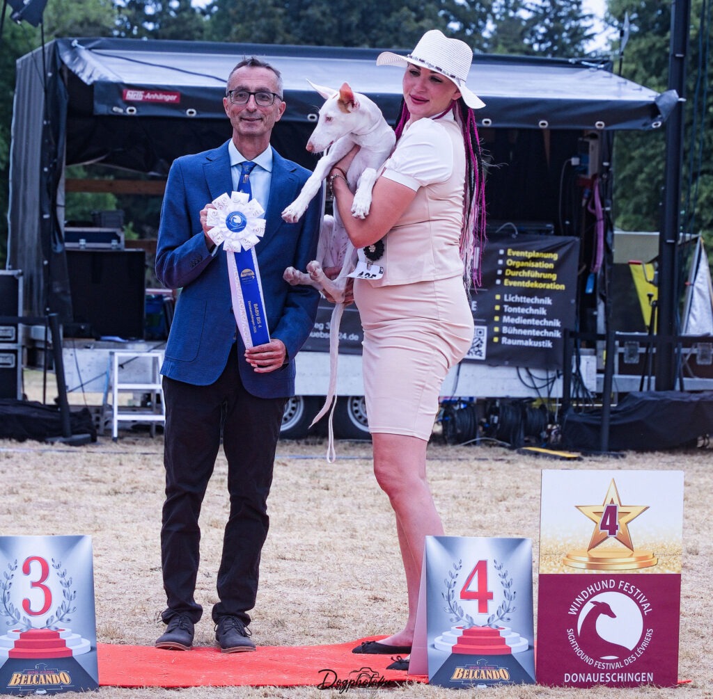 4th — Luna Bella Princesa Rosa De Podi